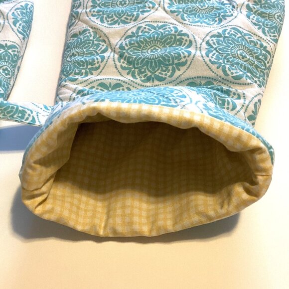 NWOT Handmade Waist Apron + Oven Mitts, Gloves + Pot Holder  Kitchen Linens - Picture 5 of 7